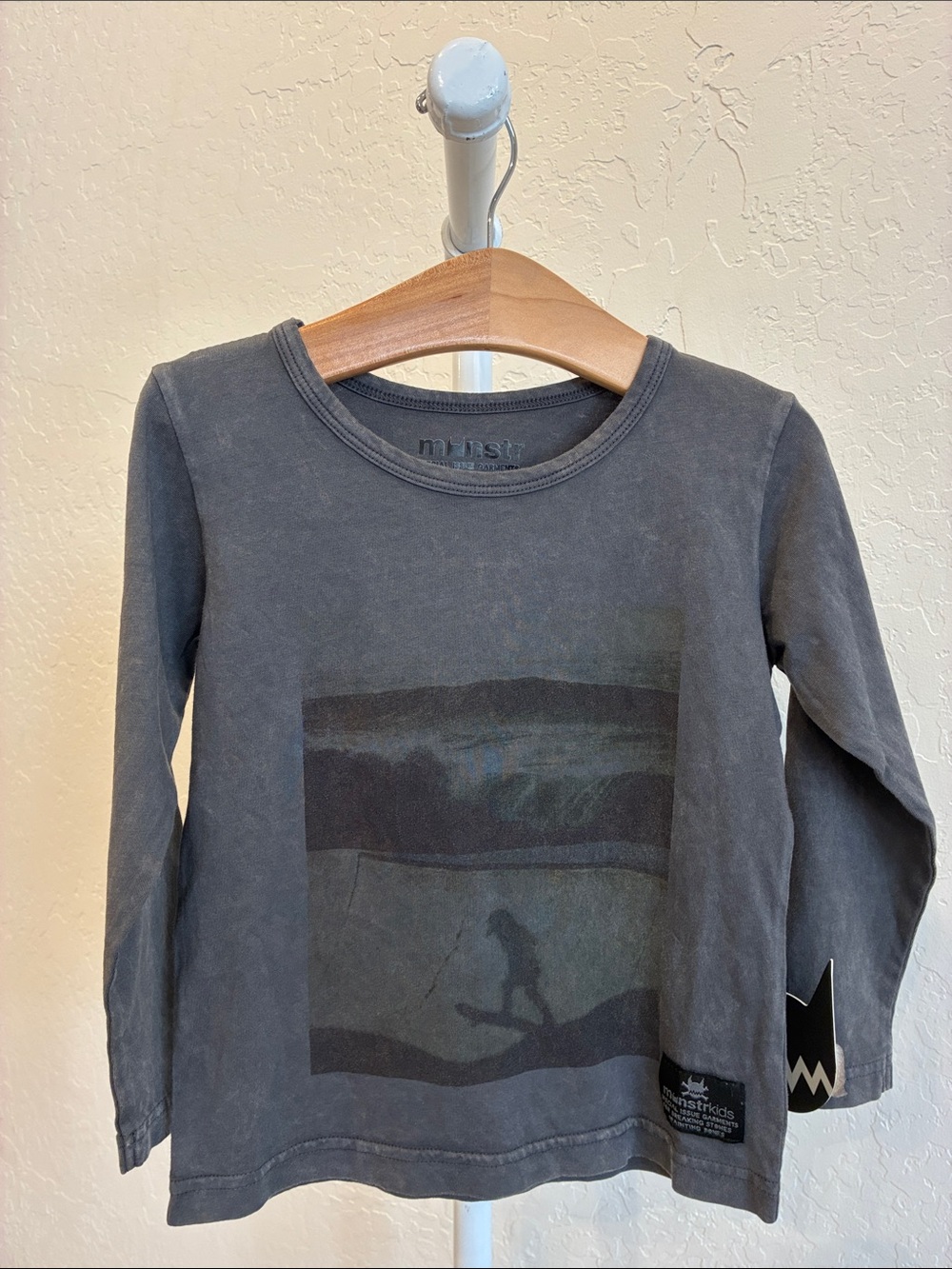 Kids Long-Sleeve Surf Graphic Tee - Gray
